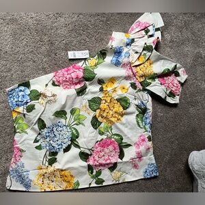 New York and company one shoulder top with ruffle